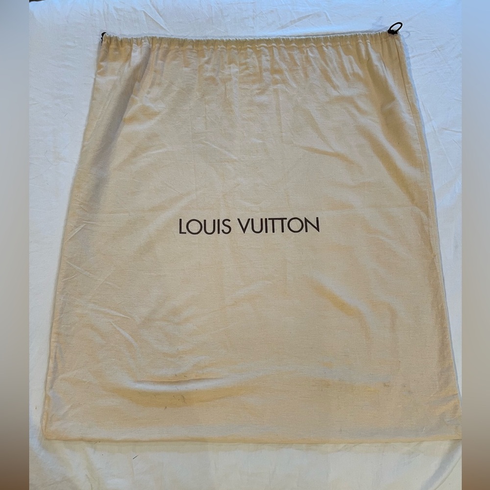 Louis Vuitton carryon Dust Bag EUC